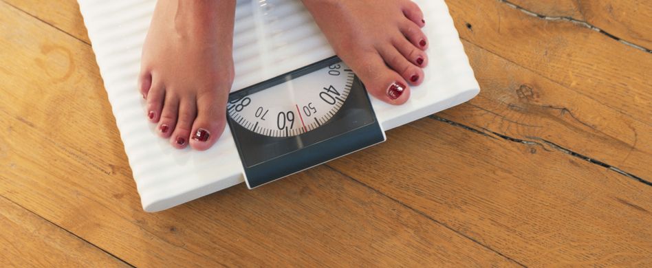 Gewichtsschwankungen am Tag: Wie viel ist normal?