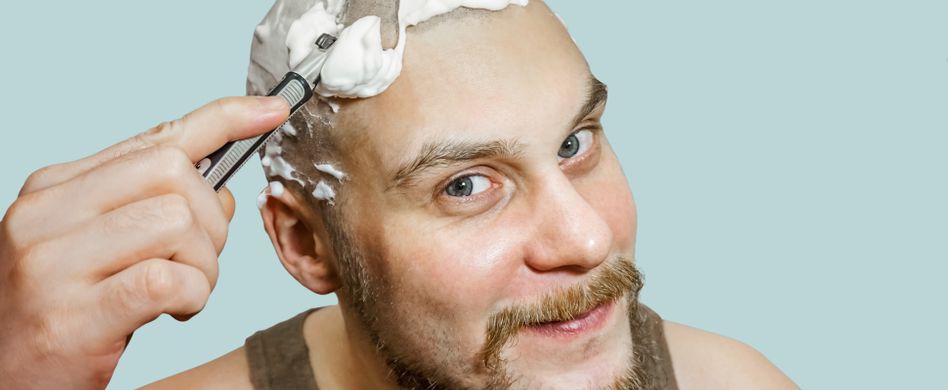 Glatze rasieren: How-to und Tipps für kahle Köpfe