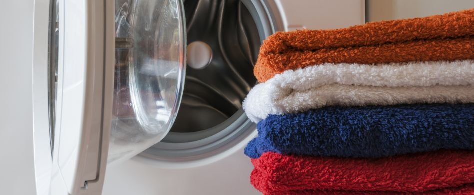Handtücher weich bekommen: Mit diesen Tricks wird aus hart flauschig
