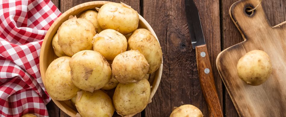 Kartoffeln schnell schälen: Dieser Trick spart richtig viel Zeit