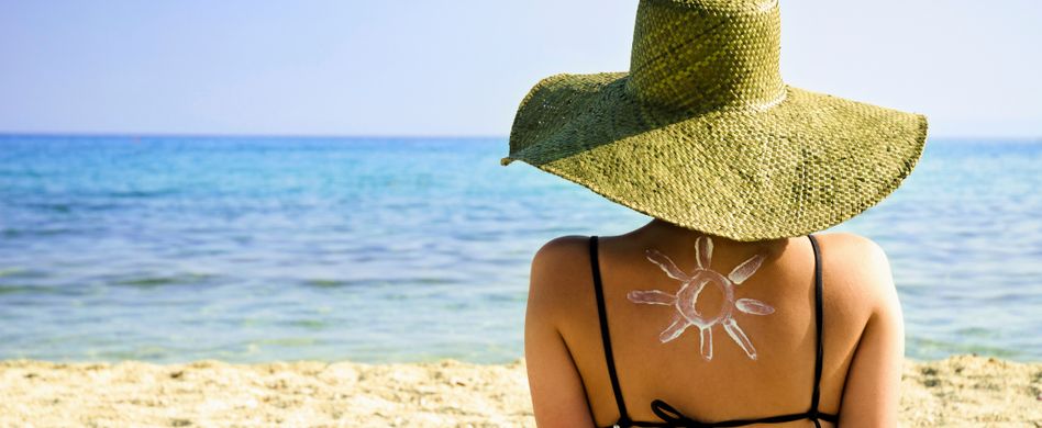 Lästiger Ausschlag auf Körper und Gesicht: Sonnenallergie behandeln