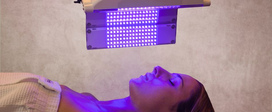 Lichttherapie: Neurodermitis mit Kunstlicht behandeln