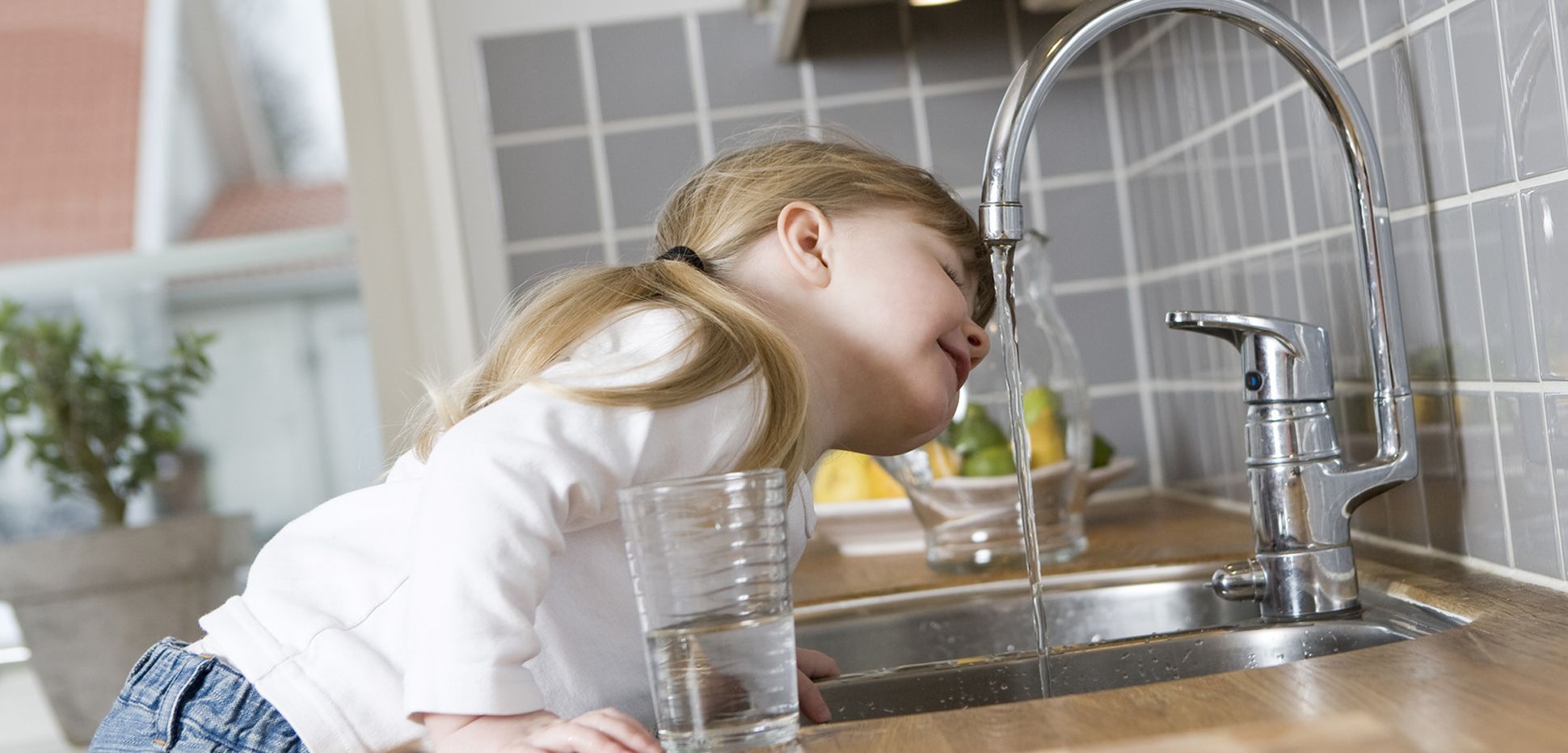 Mineralwasser Oder Leitungswasser: Was Ist Besser?