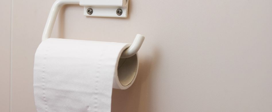 Mit dem richtigen Toilettenpapier auf dem Klo bares Geld sparen