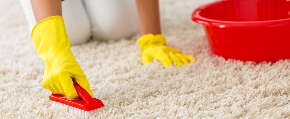 Mit diesen 5 Hausmitteln bekommen Sie Ihren Teppich wieder sauber