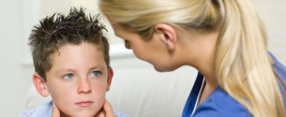 Mumps bei Kindern erkennen: Symptome richtig deuten