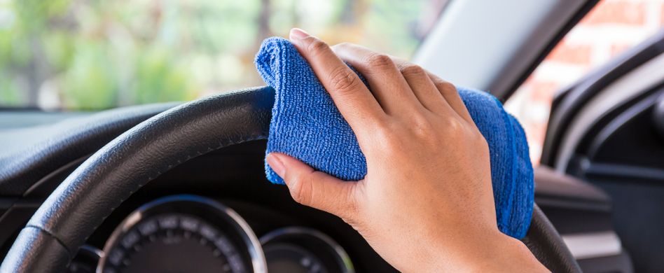Schimmel im Auto: 4 Tipps gegen den schädlichen Pilz