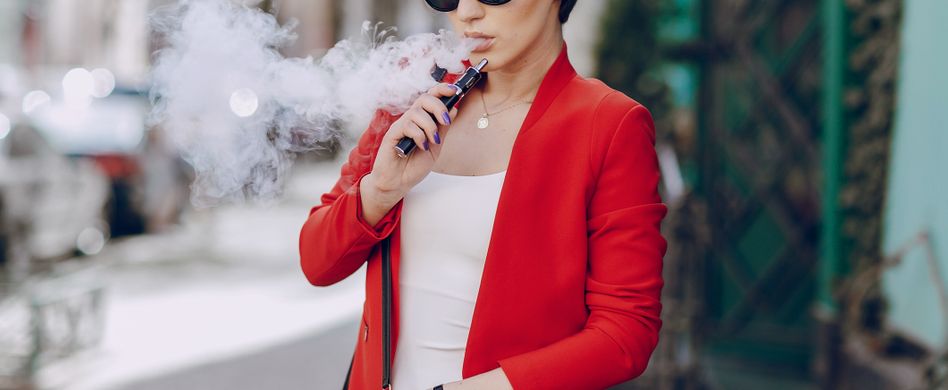 Sind E-Zigaretten schädlich? So wirkt sich die Rauchalternative auf Ihre Gesundheit aus