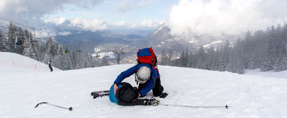 SOS auf der Piste: Richtiges Verhalten bei Skiunfällen
