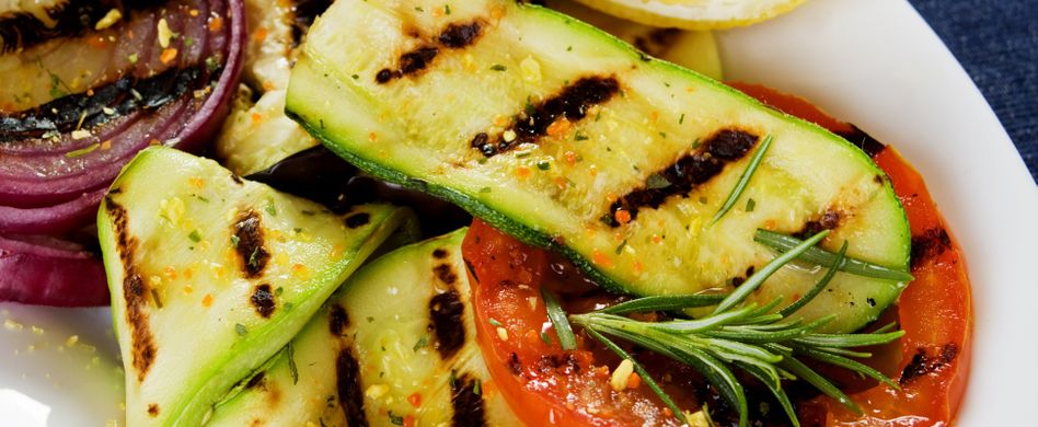 Zucchini grillen: 7 Tipps für die leckere Grillbeilage