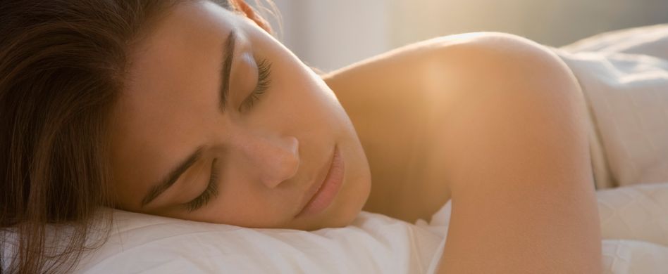 Zucken beim Einschlafen: Was steckt dahinter?